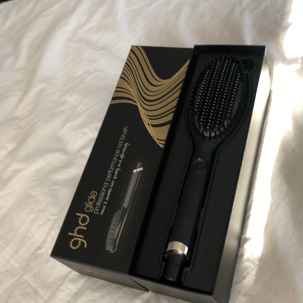 new GHD Glide Performance Hot Brush